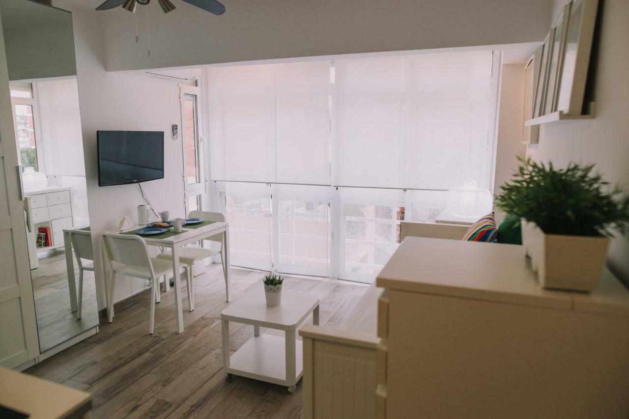 Apartamento Malagueta Playa Малага Экстерьер фото